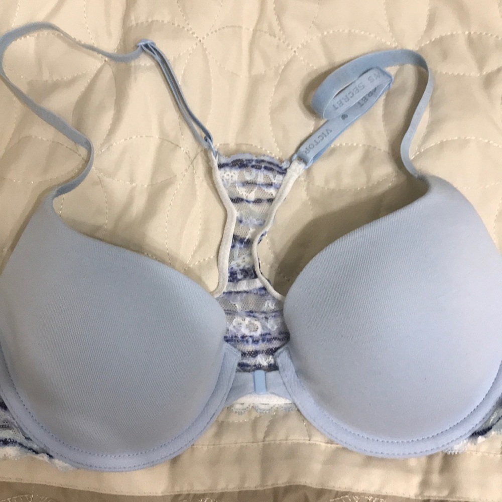 Baby blue VS bra